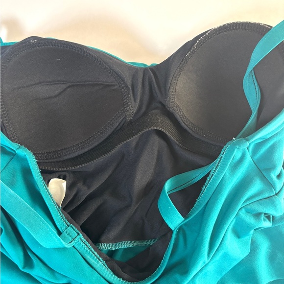 MagicSuit Bathing Suit Top - Compression - Picture 6 of 6